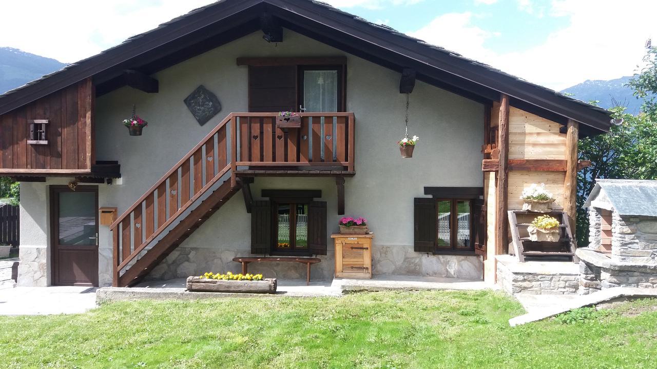 Maison Des Abeilles Vda Gressan N 0028 Exterior foto